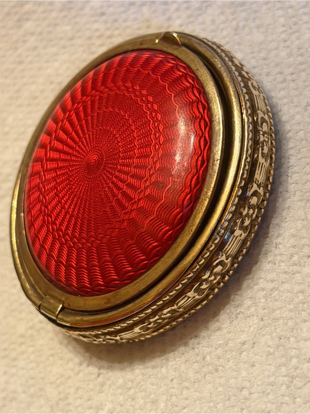 Art Deco Houbigant 1928 Guilloché Compact Mirror - Elegant Women's Accessory